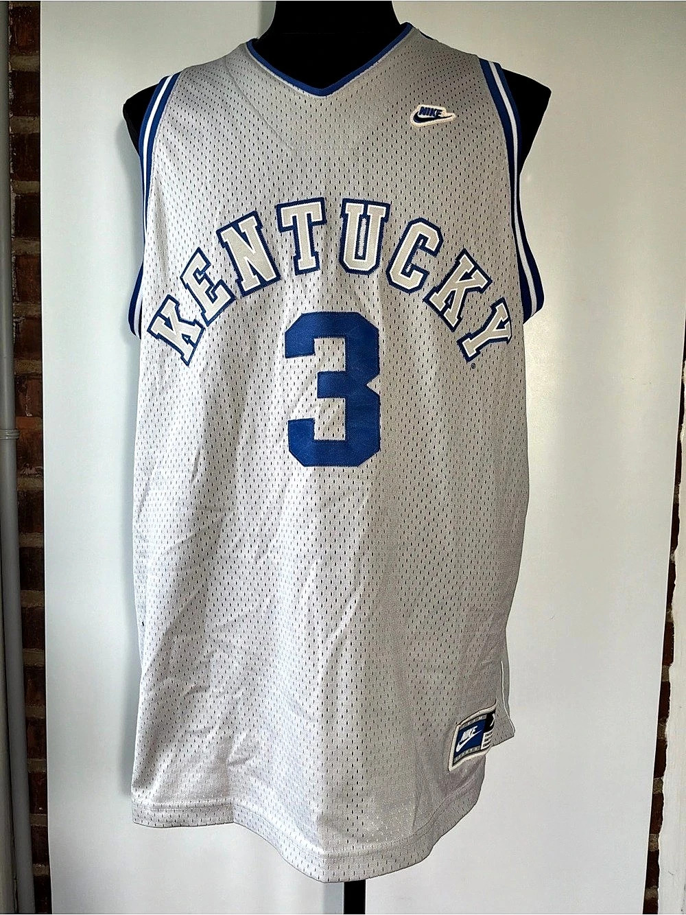 Nike Kentucky Wildcats Rex Chapman #3 Vintage Nike Basketball Jersey White &